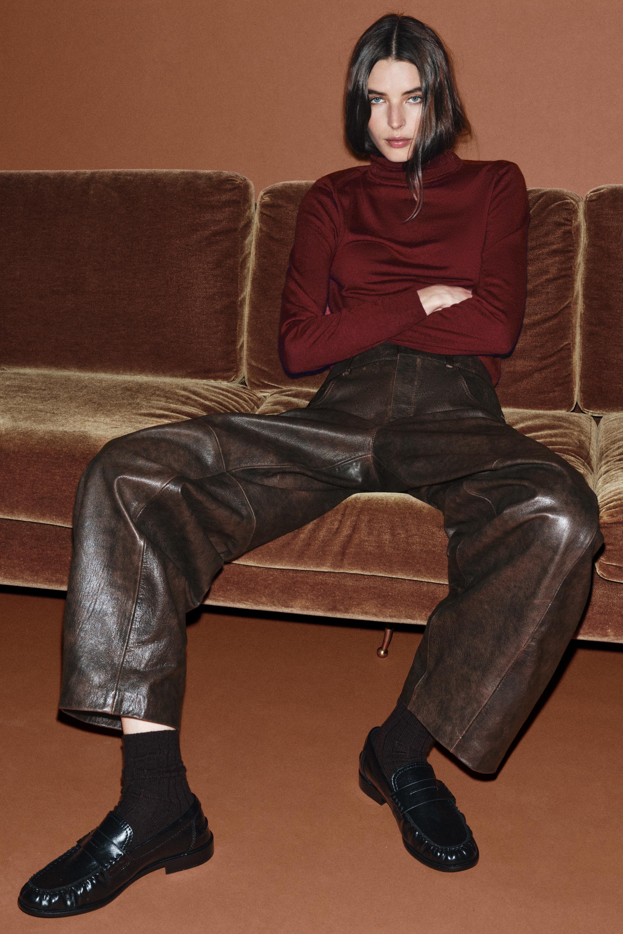 RUFFLED LOW HEEL LOAFERS